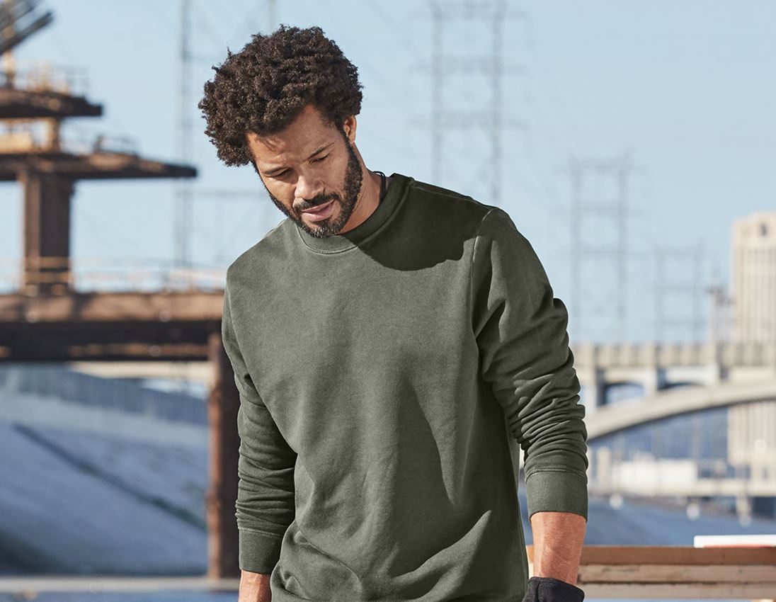 Bovenkleding: e.s. Sweatshirt vintage poly cotton + camouflagegroen vintage 1