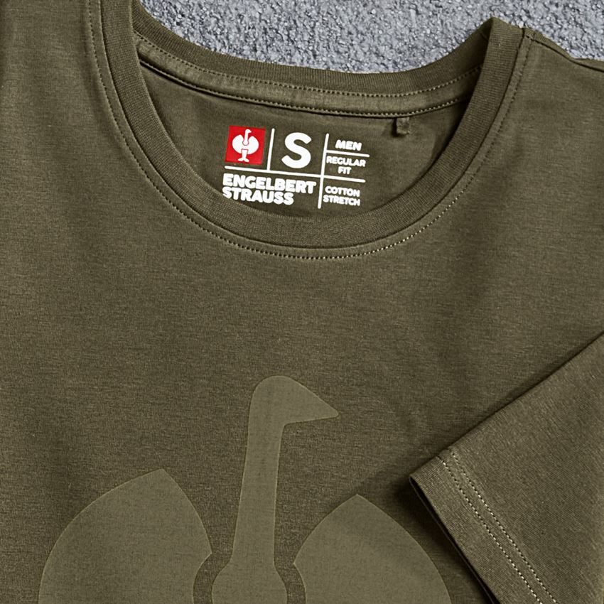 Bovenkleding: T-Shirt e.s.concrete + moddergroen 2