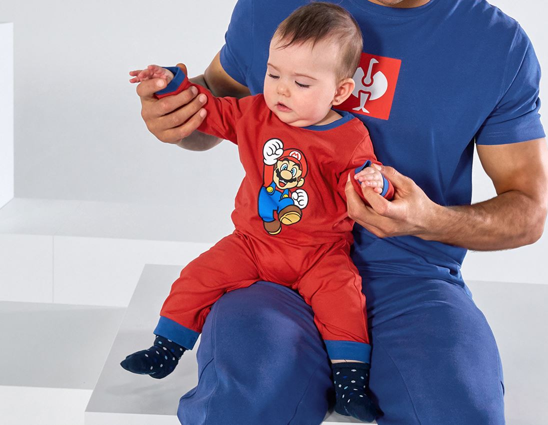 Collaborations: Body pour bébé Super Mario + strauss rouge