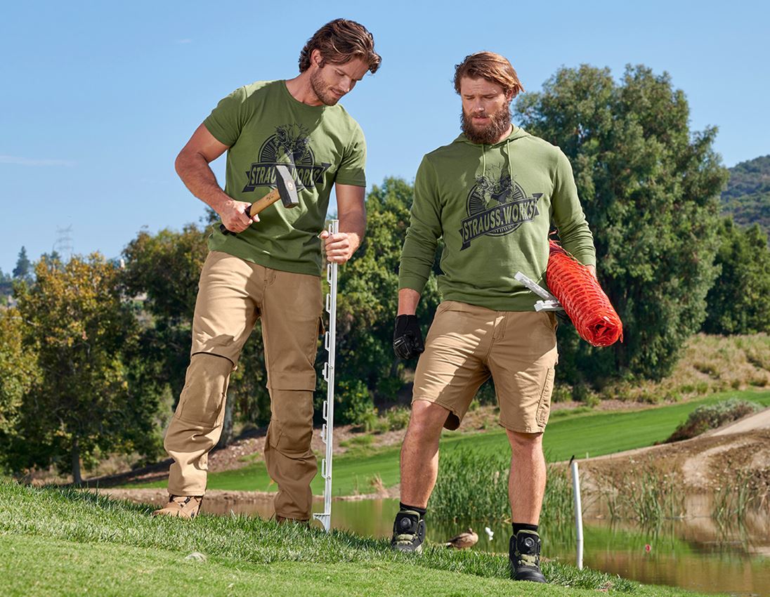 Bovenkleding: T-shirt e.s.iconic works + berggroen 2