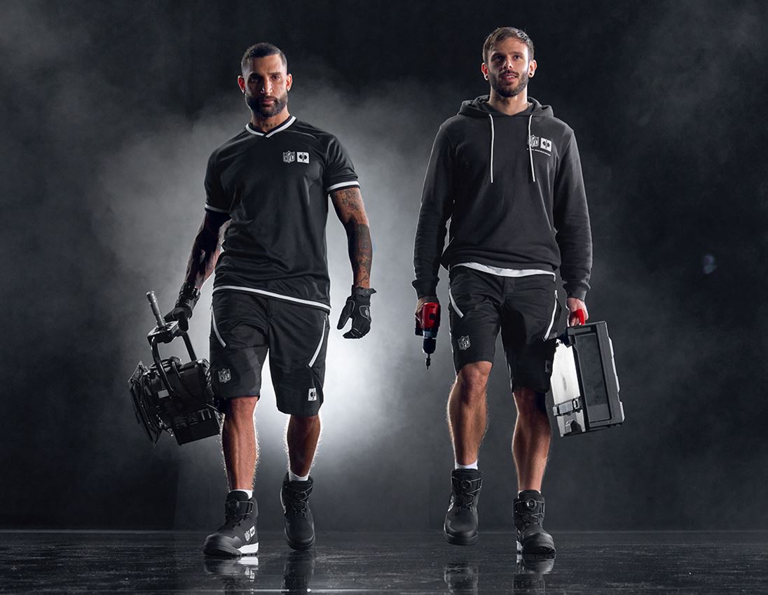 Collaborations: NFL t-shirt + noir/blanc 3