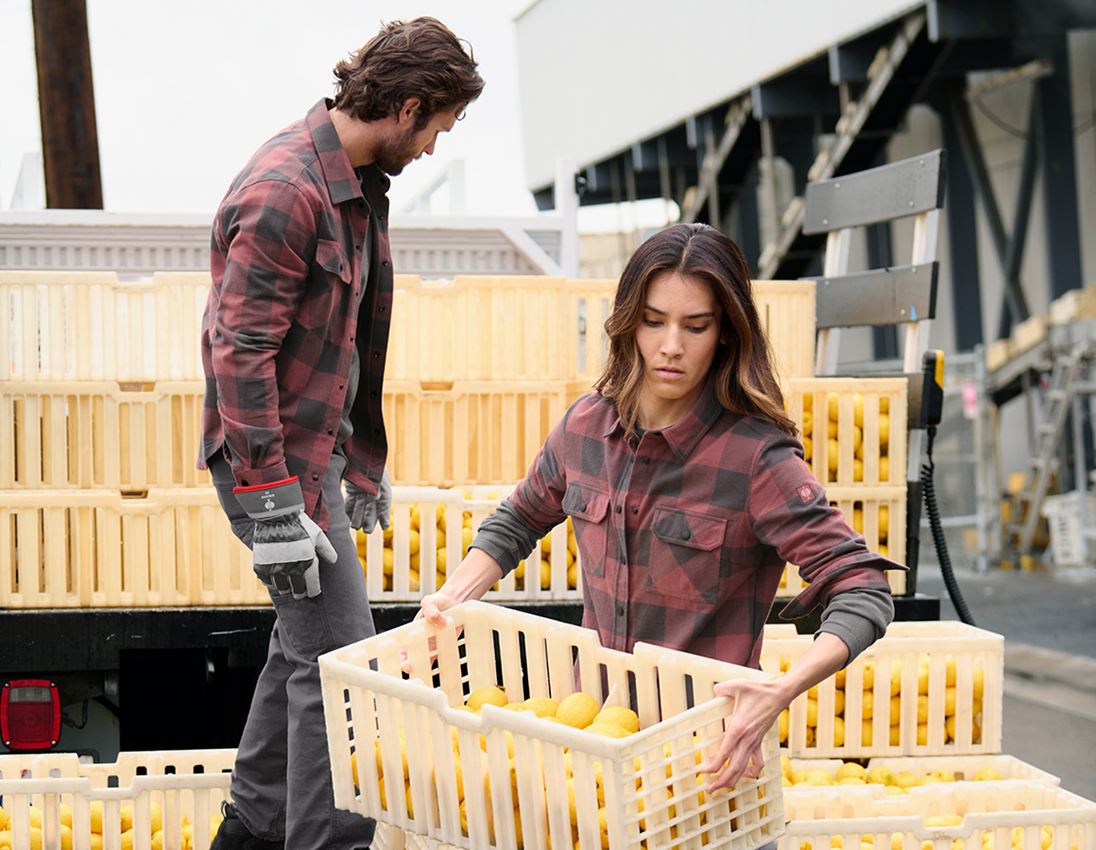 Hauts: Chemise à carreaux e.s.iconic, femmes + rouge oxyde/gris carbone 3