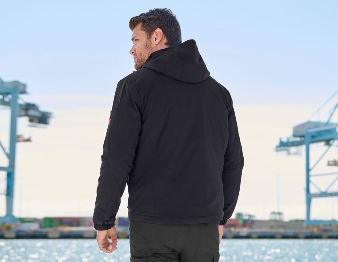 Jacken: Winterjacke e.s.trail pure + schwarz 8