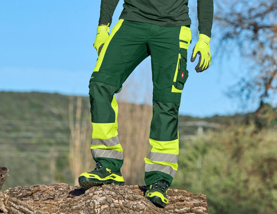 Pantalons de travail: Pantalon à taille élast. signal. e.s.motion 24/7 + vert/jaune fluo