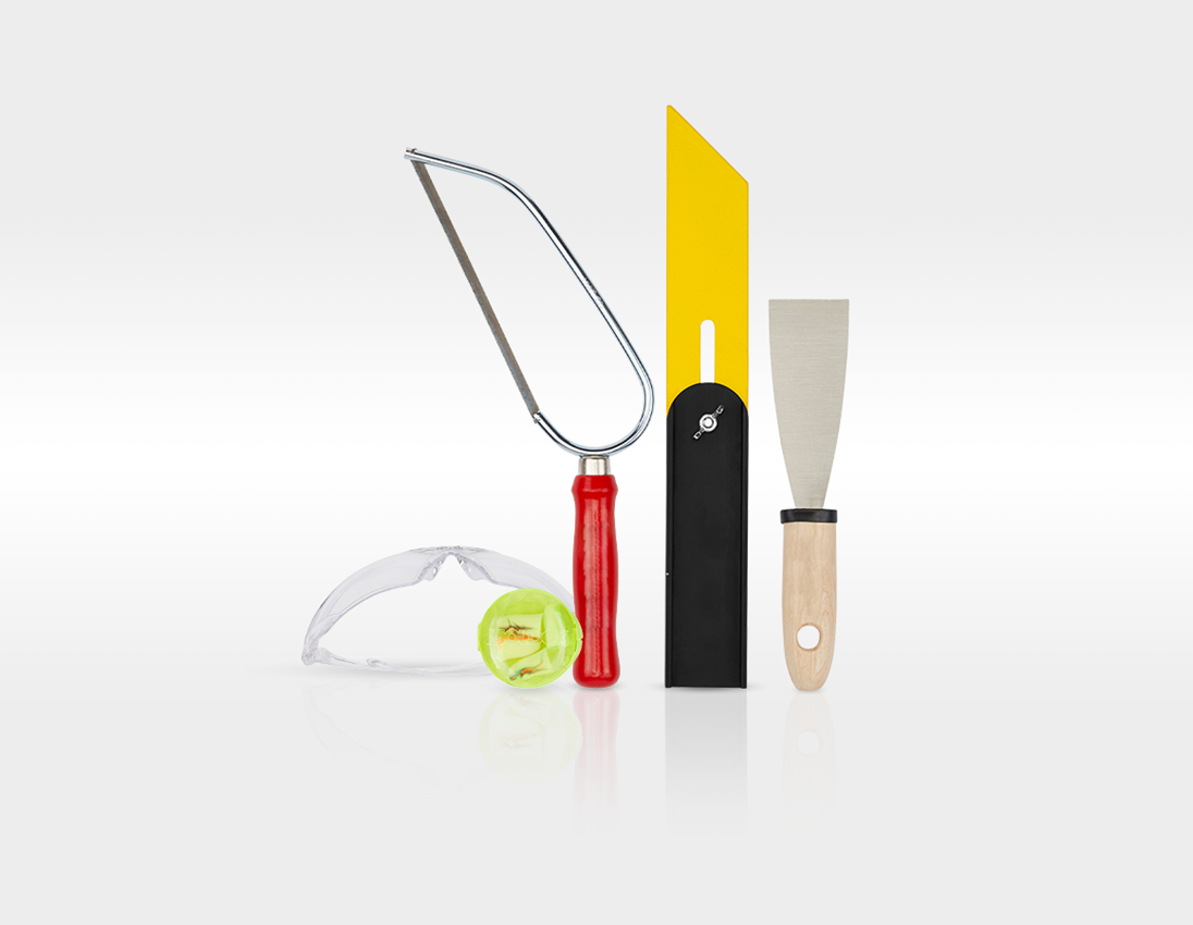 Outils: Jeu d'outils sanitaire avec coffre à outils 10